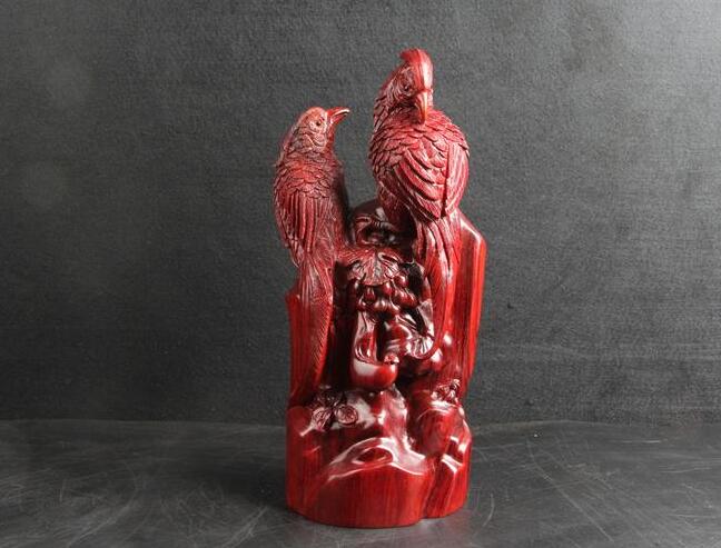 為何小葉紫檀雕刻物件在藝術品收藏中價值斐然？